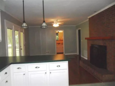 111 Robinall Dr, Easley, SC 29642 photo 5