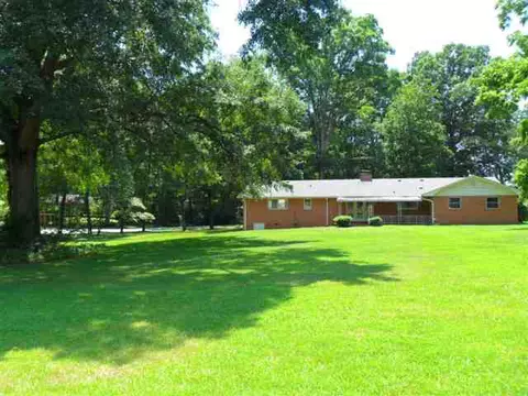 111 Robinall Dr, Easley, SC 29642 photo 3