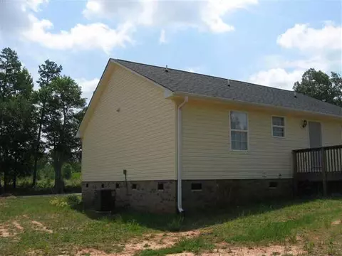 17 Saluda St, Honea Path, SC 29654 photo 6