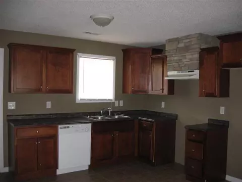 17 Saluda St, Honea Path, SC 29654 photo 8