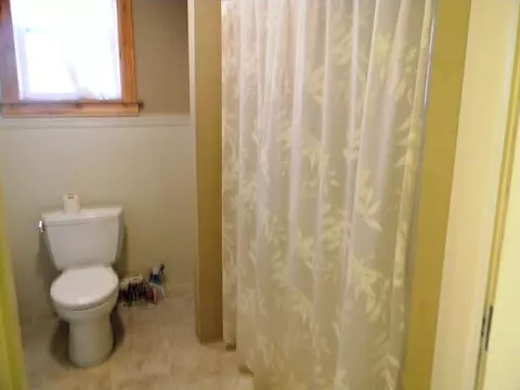 903 Gaines St, Central, SC 29630 photo 5
