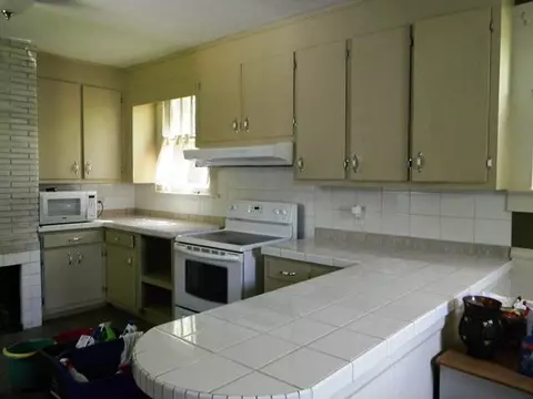 903 Gaines St, Central, SC 29630 photo 7