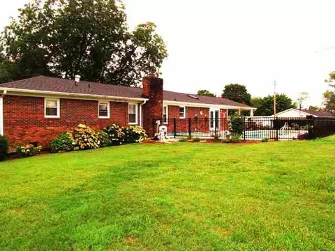 107 Forest Park Dr, Easley, SC 29642 photo 5