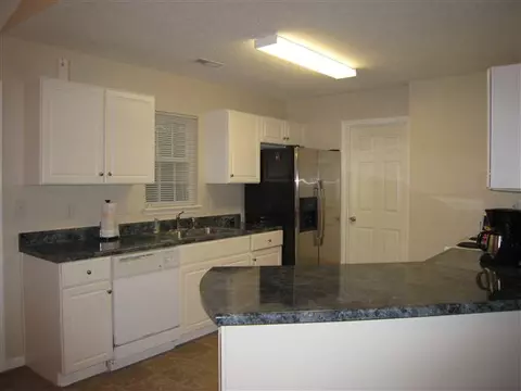 1043 Williams St, Pendleton, SC 29670 photo 4
