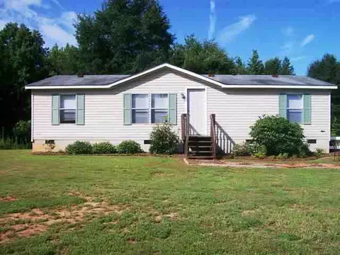 924 Lebanon Rd, Pendleton, SC 29670 photo 2