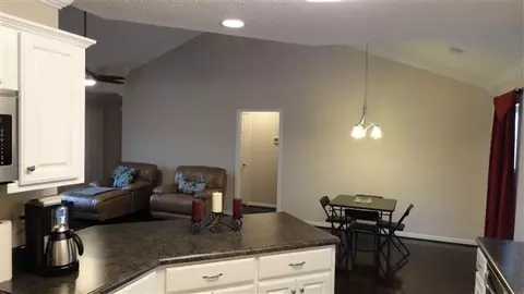110 Lighthouse Dr, Williamston, SC 29697 photo 6