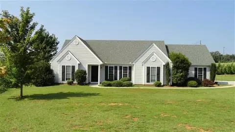 110 Lighthouse Dr, Williamston, SC 29697 photo 1
