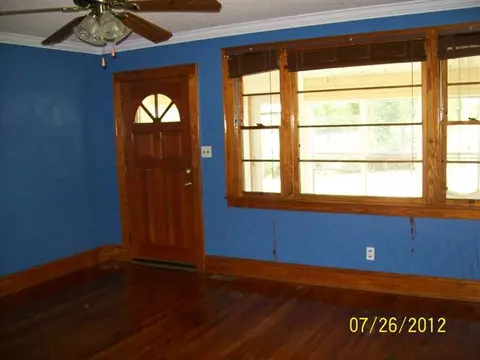 213 Gaines St, Central, SC 29630 photo 2