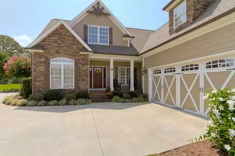 5 Firelight Ln, Easley, SC 29642 photo 2