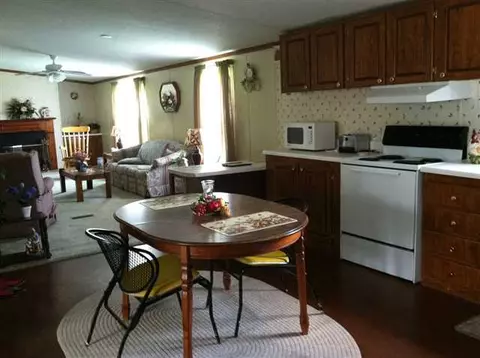 423 Finley Rd, Easley, SC 29642 photo 7