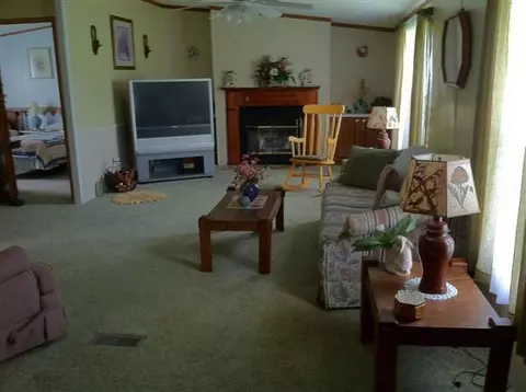 423 Finley Rd, Easley, SC 29642 photo 3