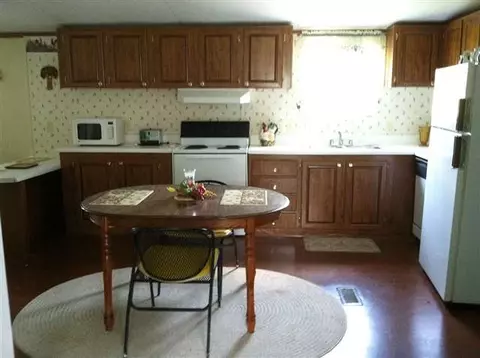423 Finley Rd, Easley, SC 29642 photo 8