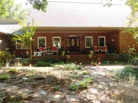 104 Cindy Ln, Easley, SC 29642 photo 2