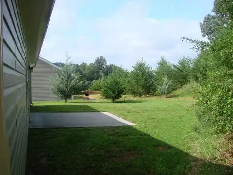 211 Hazel Dr, Easley, SC 29640 photo 4