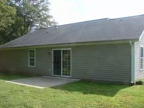 211 Hazel Dr, Easley, SC 29640 photo 3