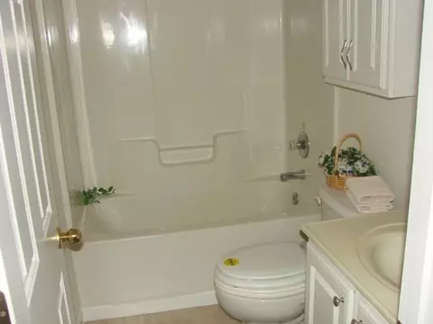211 Hazel Dr, Easley, SC 29640 photo 9