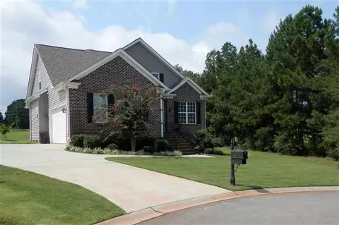 421 Coldstream Ct, Seneca, SC 29678 photo 2