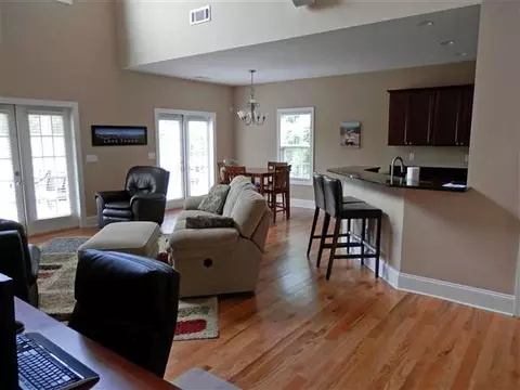 421 Coldstream Ct, Seneca, SC 29678 photo 5