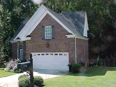 122 Commons Dr, Easley, SC 29642 photo 1