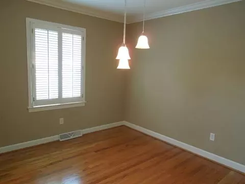 14 Duke St, Pendleton, SC 29670 photo 6