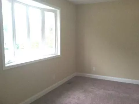 493 Hendricks Rd, Easley, SC 29642 photo 5