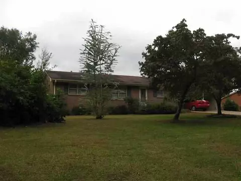 207 Iris Dr, Easley, SC 29642 photo 1