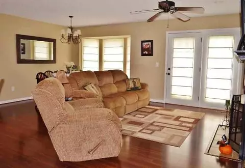 190 Grand Oak Cir, Pendleton, SC 29670 photo 5