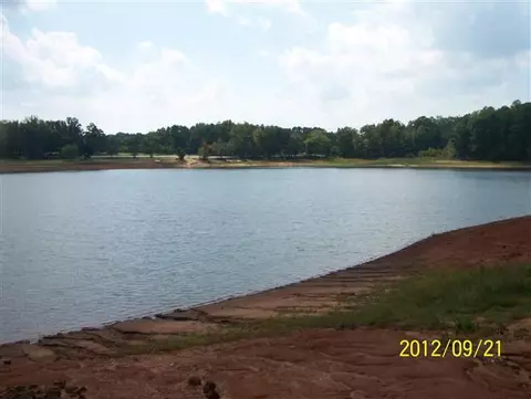 110 Willowbend, Anderson, SC 29621 photo 2