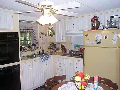 209 Regency St, Easley, SC 29640 photo 5