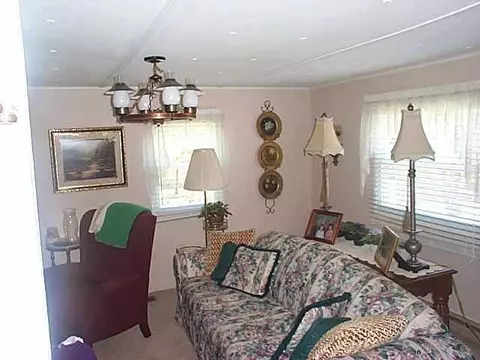 209 Regency St, Easley, SC 29640 photo 4