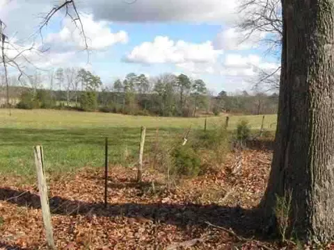 129 A Nellie Dr, Pendleton, SC 29670 photo 3