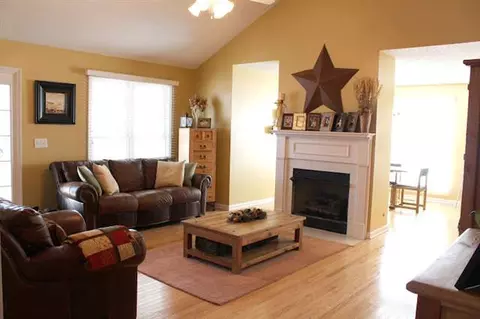 194 Grand Oak Cir, Pendleton, SC 29670 photo 2