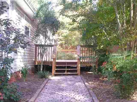 105 Creekside Cir, Central, SC 29630 photo 5