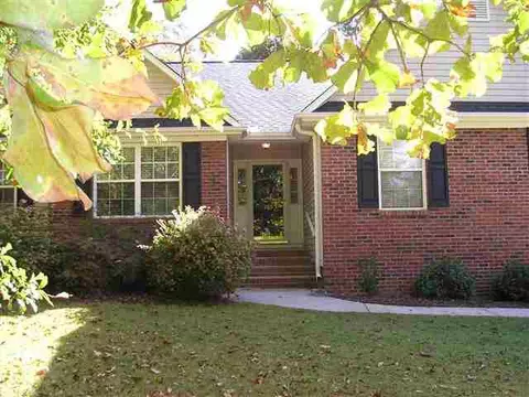 105 Creekside Cir, Central, SC 29630 photo 2