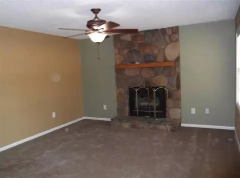 198 Ruby Dr, Easley, SC 29642 photo 2