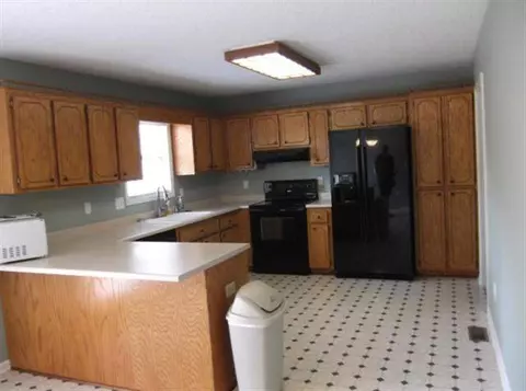 198 Ruby Dr, Easley, SC 29642 photo 3