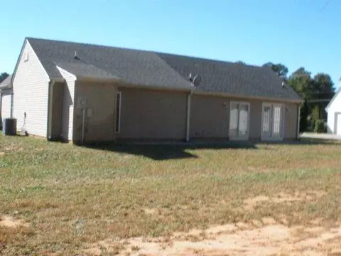 200 Rock Moss Dr, Williamston, SC 29697 photo 2