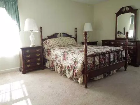 1014 E Queen St, Pendleton, SC 29670 photo 9