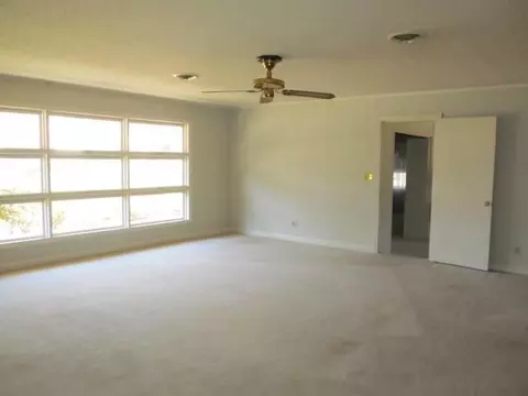 109 Robinall Dr, Easley, SC 29642 photo 5