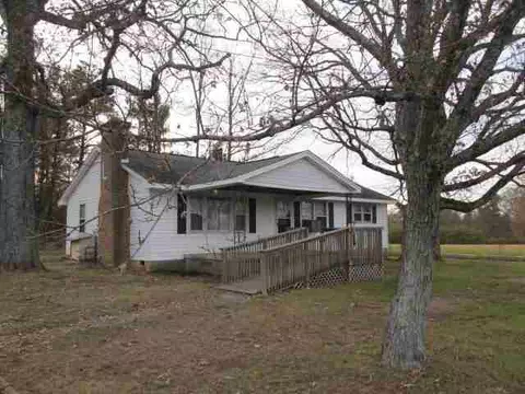 910 Pelzer Hwy, Easley, SC 29642 photo 1