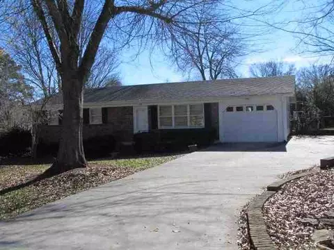 108 Pine Forest Dr, Easley, SC 29642 photo 1