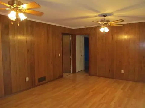 108 Pine Forest Dr, Easley, SC 29642 photo 8