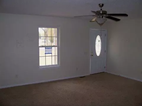 19 Dendy St, Pelzer, SC 29669 photo 6