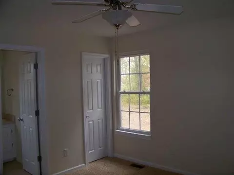19 Dendy St, Pelzer, SC 29669 photo 5
