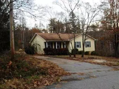 514 Hillside Dr, Walhalla, SC 29691 photo 1