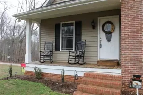 136 Pine Hill Dr, Pickens, SC 29671 photo 5
