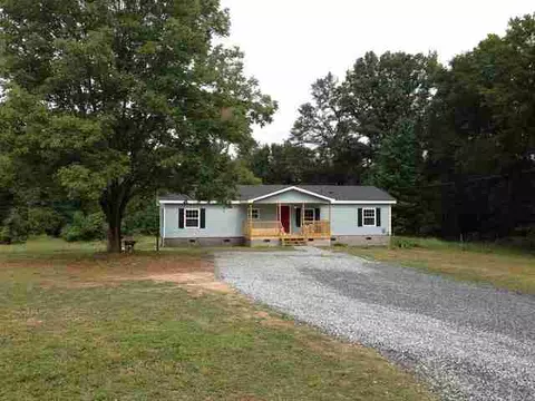 107 Mockingbird Ln, Starr, SC 29684 photo 1