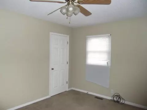 101 Creek Dr, Easley, SC 29642 photo 4