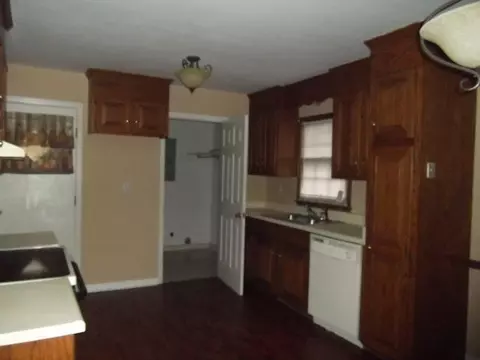 101 Creek Dr, Easley, SC 29642 photo 3