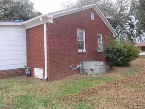 116 Tyson St, Williamston, SC 29697 photo 4